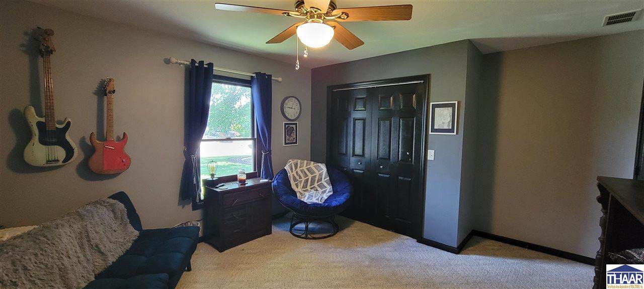 1039 Ewing, Clinton, IN 47842