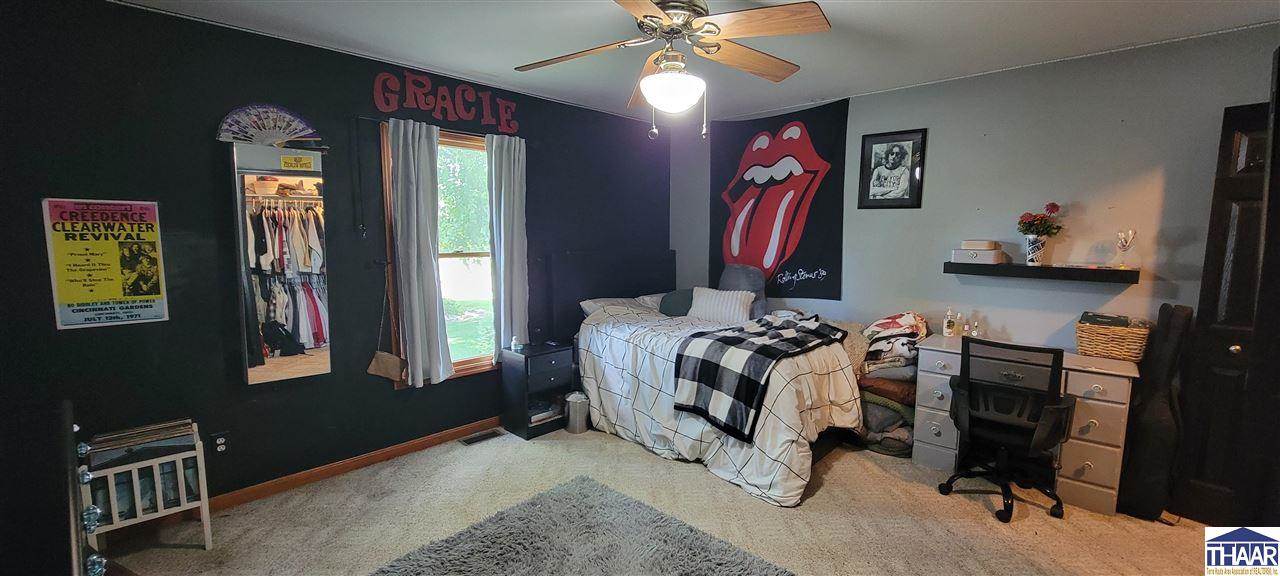 1039 Ewing, Clinton, IN 47842