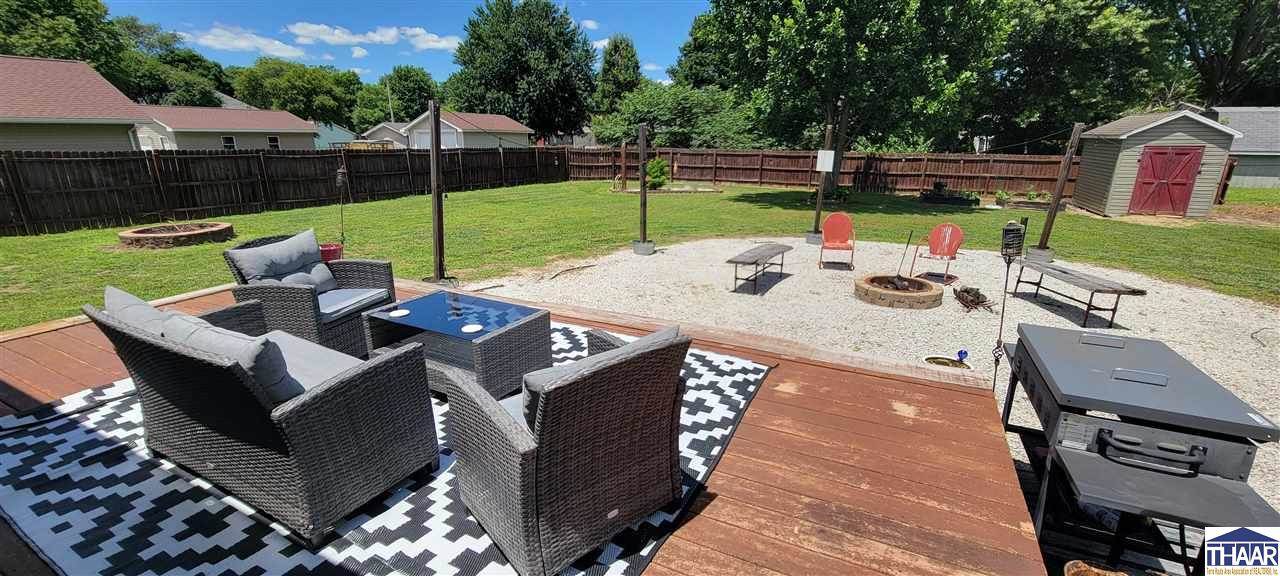 1039 Ewing, Clinton, IN 47842