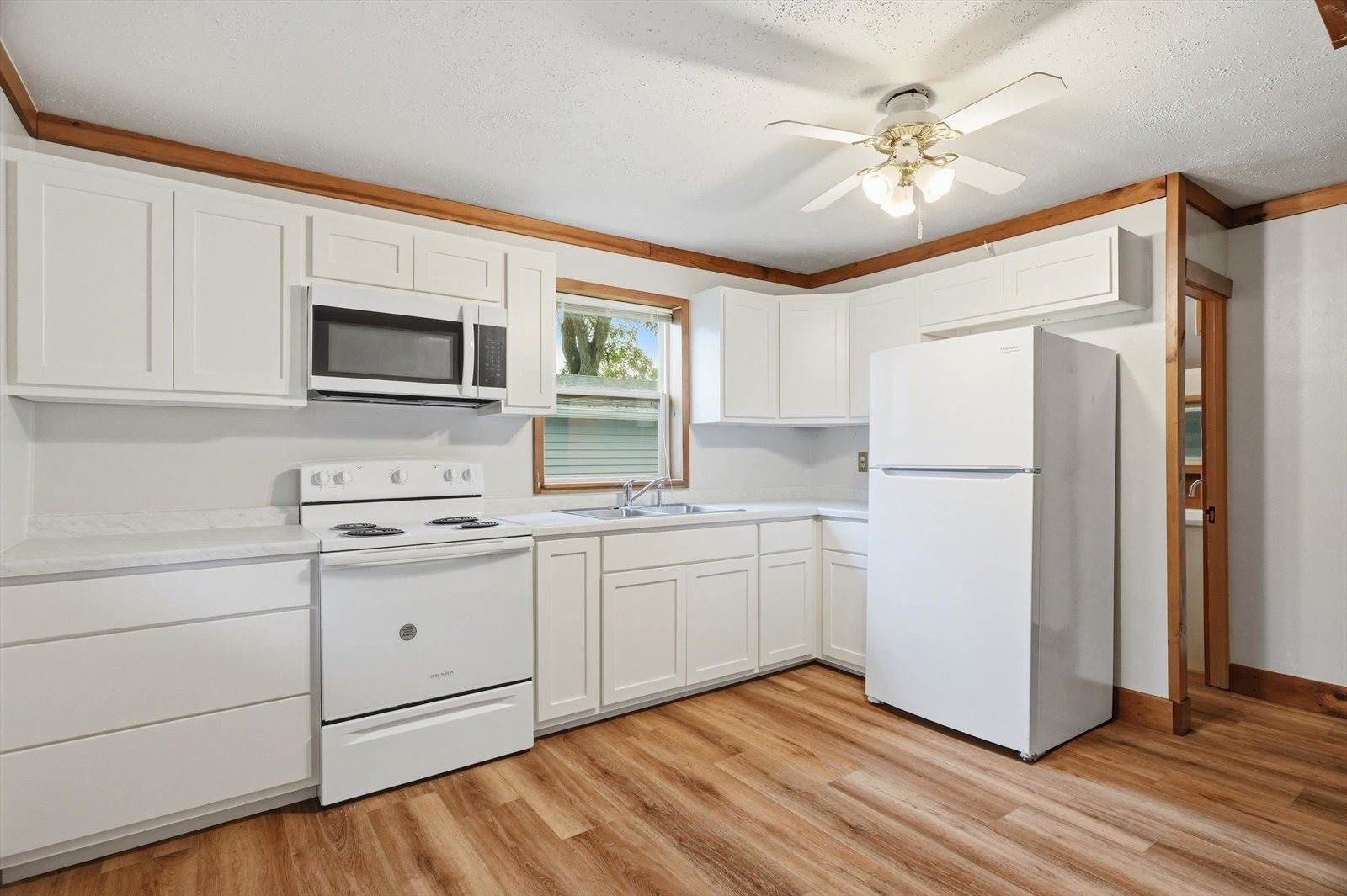 608 E 9th Street, Marshfield, WI 54449