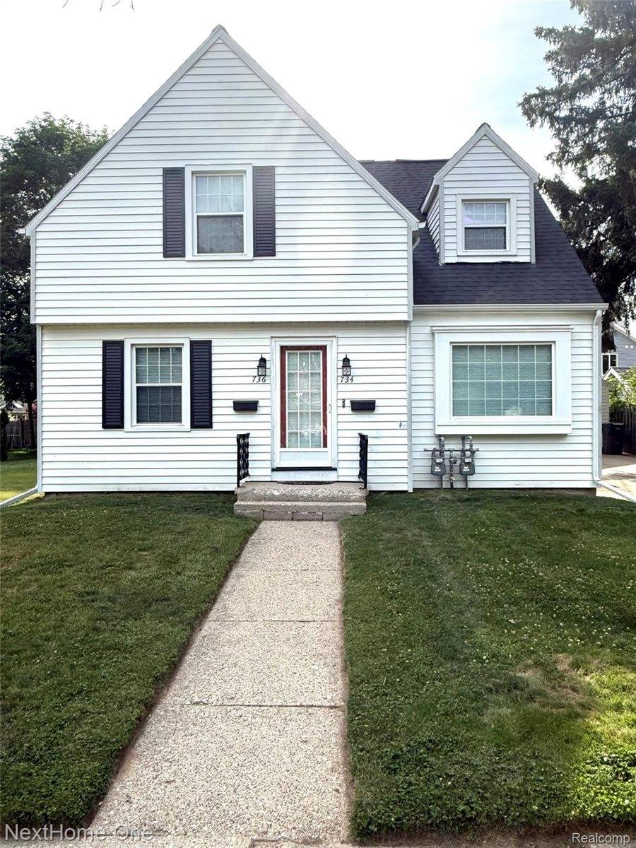 734-736 Briarcliff Road, Jackson, MI 49203