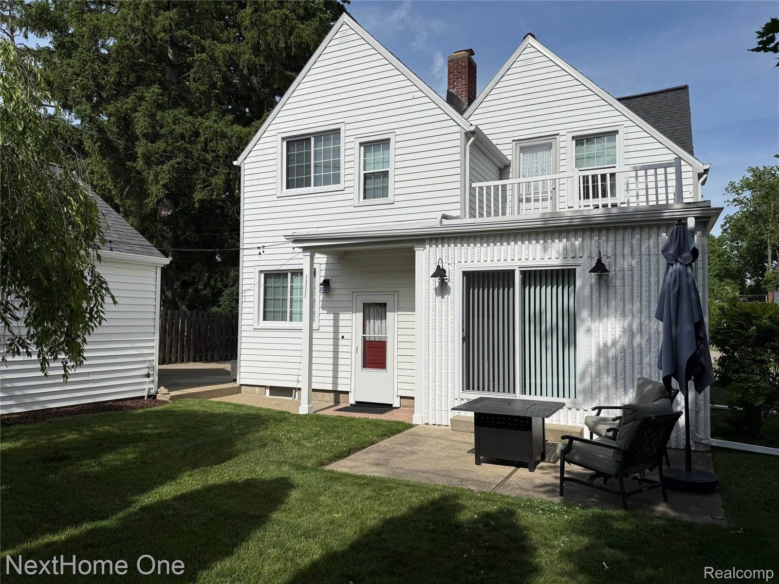 734-736 Briarcliff Road, Jackson, MI 49203
