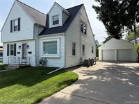 734-736 Briarcliff Road, Jackson, MI 49203