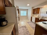 734-736 Briarcliff Road, Jackson, MI 49203