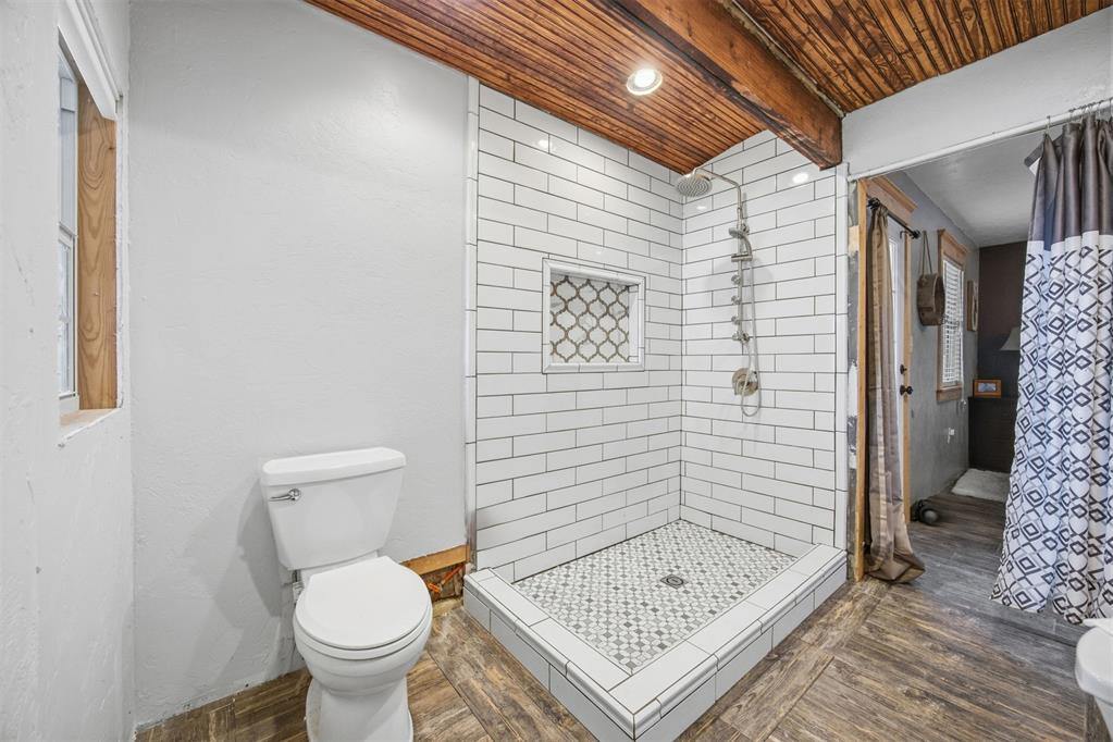 418258 East 1202 Road, Eufaula, OK 74432