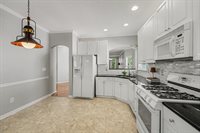 119 Riverwalk Lane, Jamestown, NC 27282