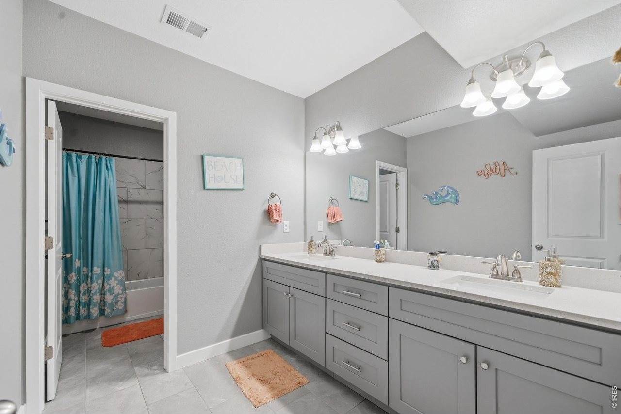 657 Boxwood Dr, Windsor, CO 80550