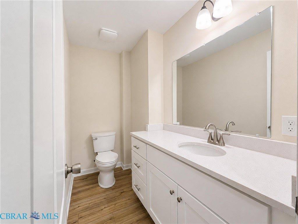 30 landing reach Court, Hartfield, VA 23071