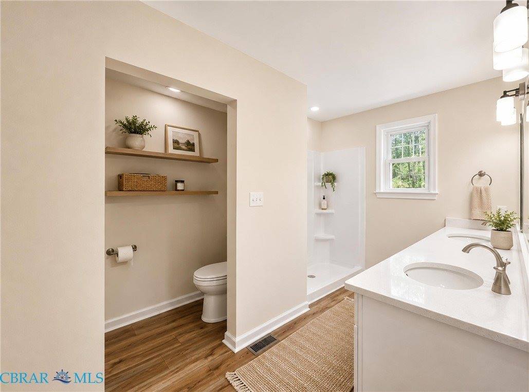 30 landing reach Court, Hartfield, VA 23071