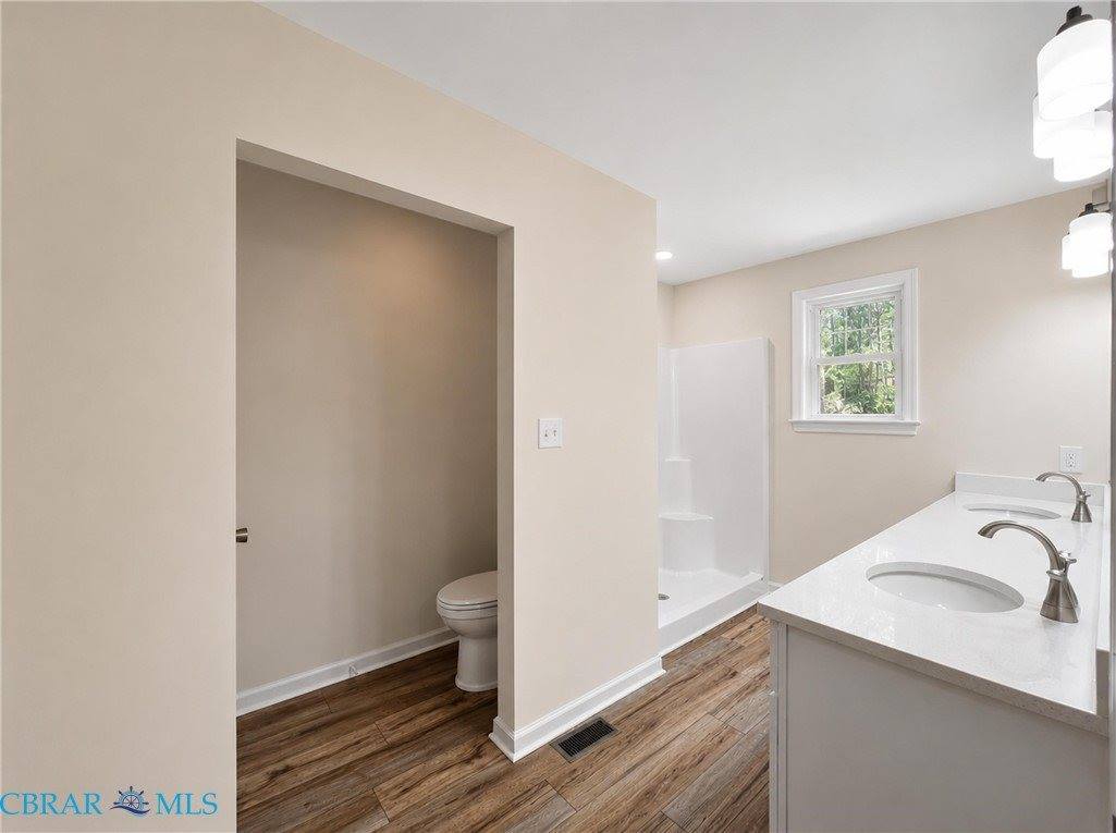30 landing reach Court, Hartfield, VA 23071