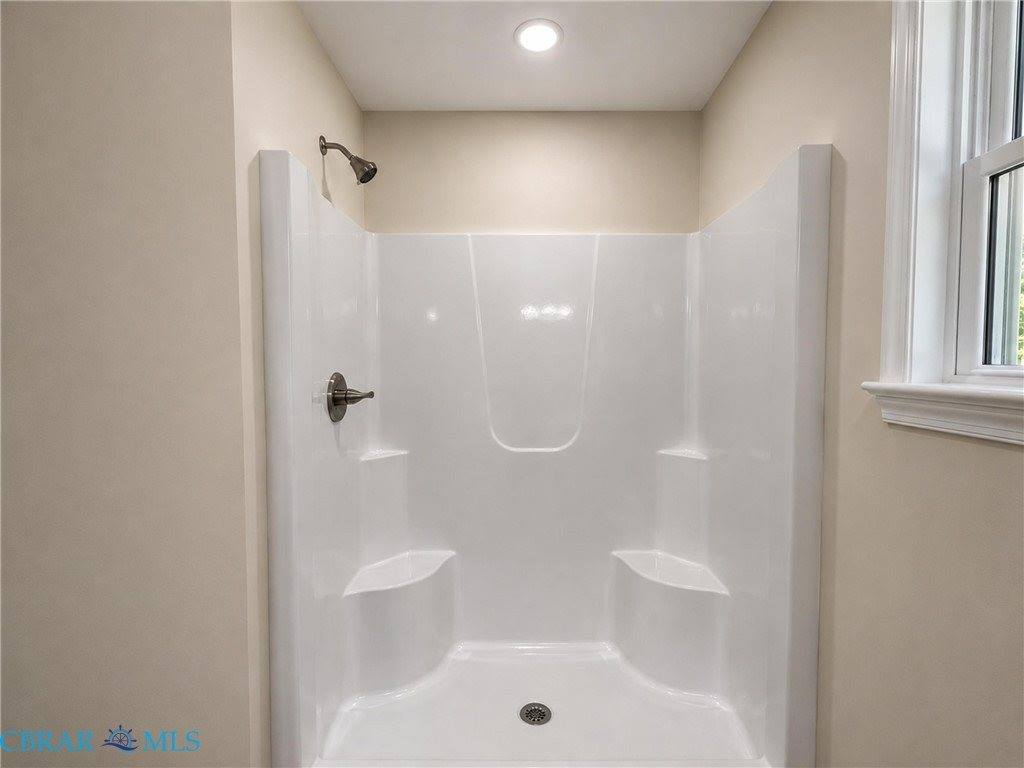 30 landing reach Court, Hartfield, VA 23071