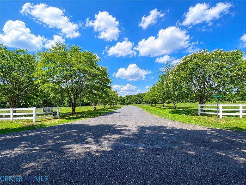 30 landing reach Court, Hartfield, VA 23071