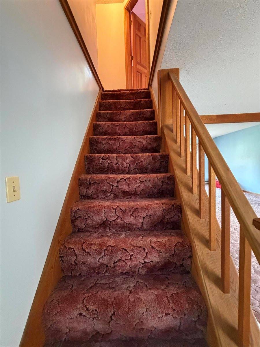 78 Elm Street, Guilford, ME 04443