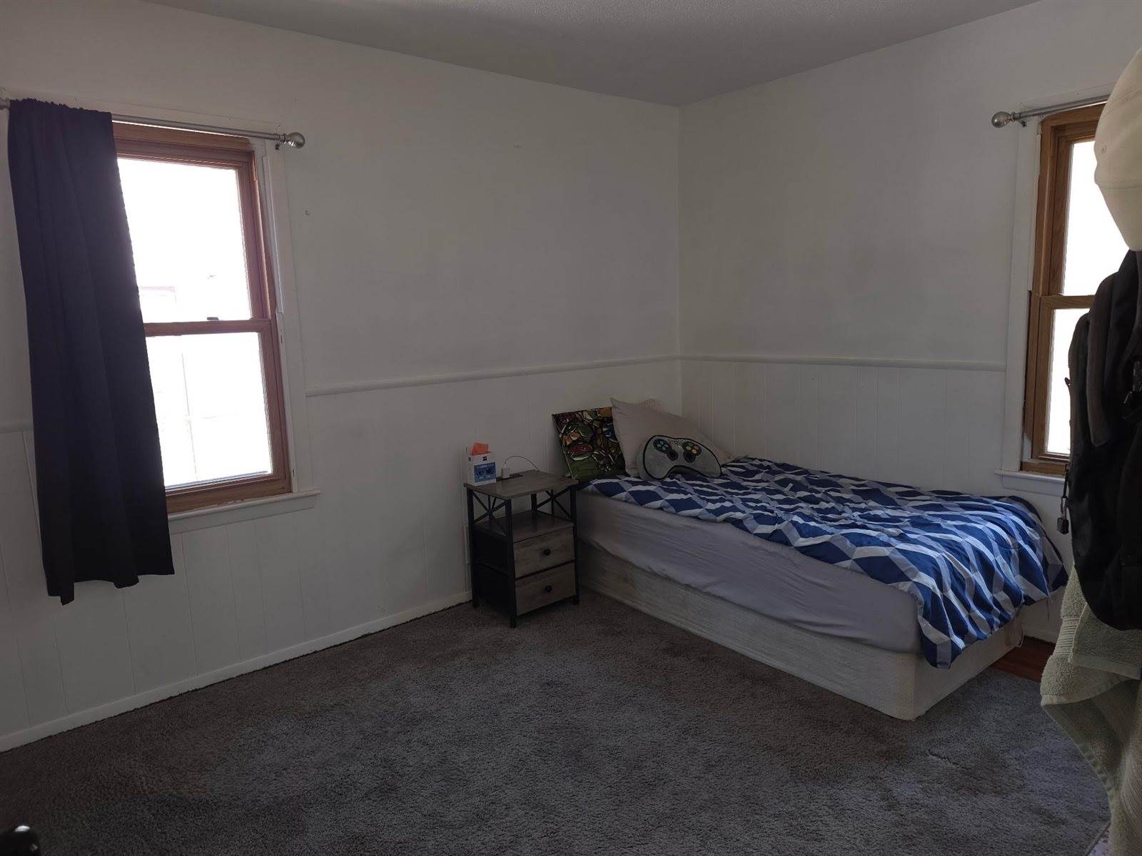 1407 East Crowley St, Wichita, KS 67216