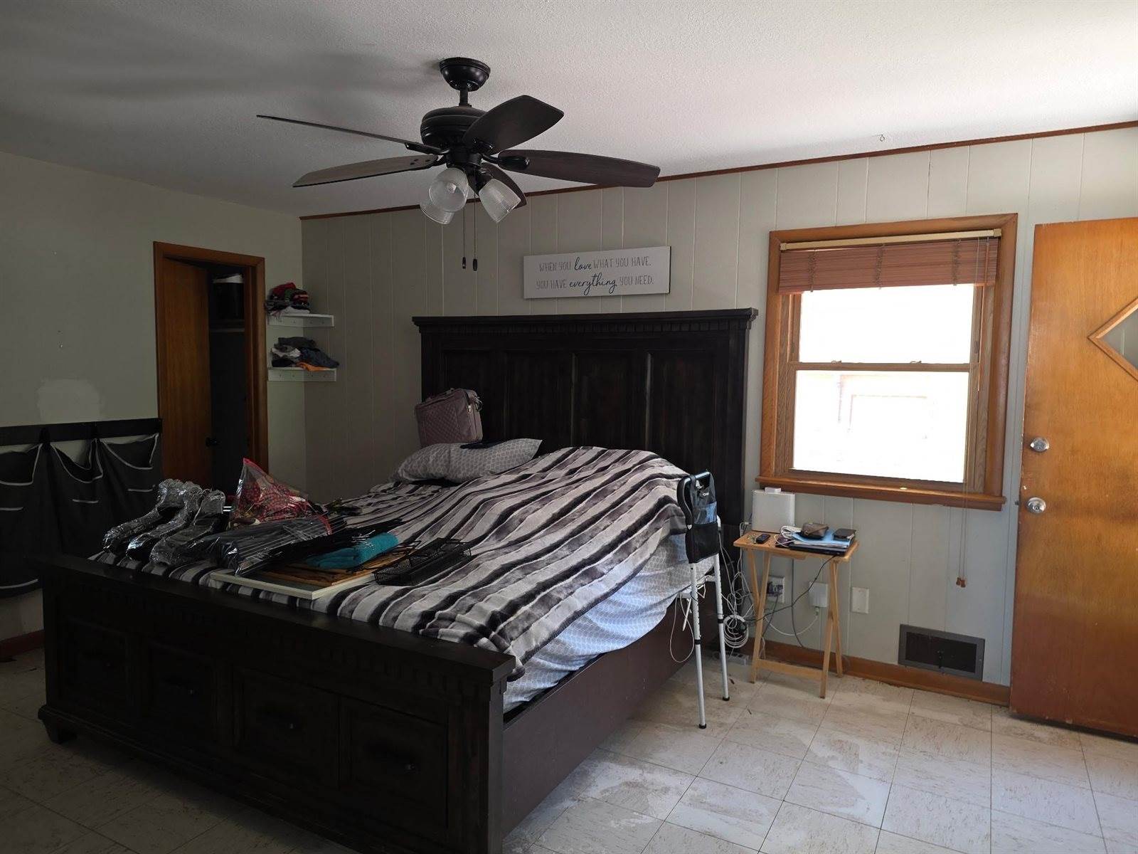 1407 East Crowley St, Wichita, KS 67216