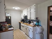 1407 East Crowley St, Wichita, KS 67216