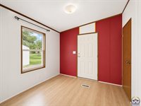 420 SE 34th ST, Topeka, KS 66605