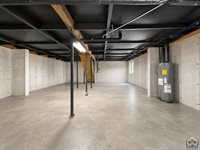 420 SE 34th ST, Topeka, KS 66605