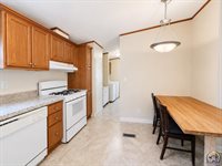 420 SE 34th ST, Topeka, KS 66605