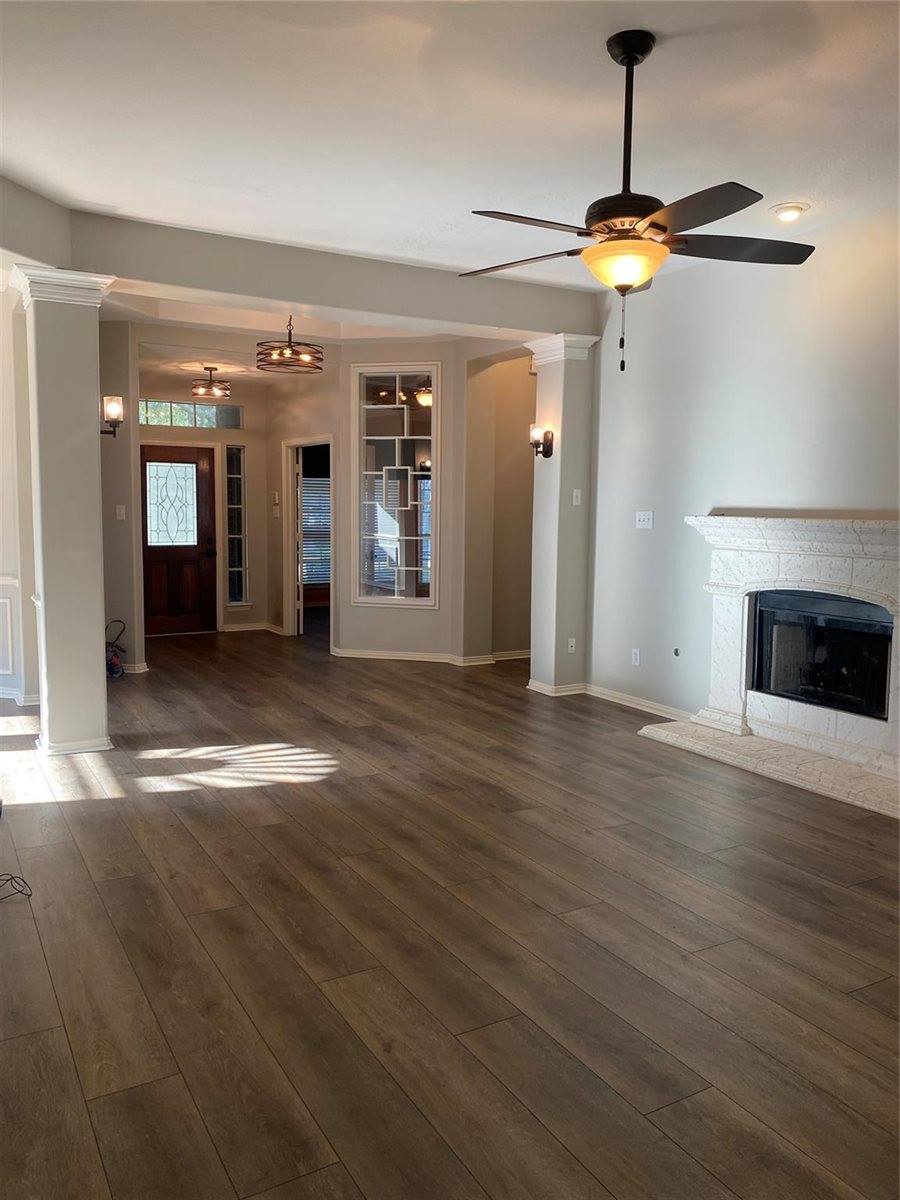 8312 Spinnaker Bay Lane, Pearland, TX 77584