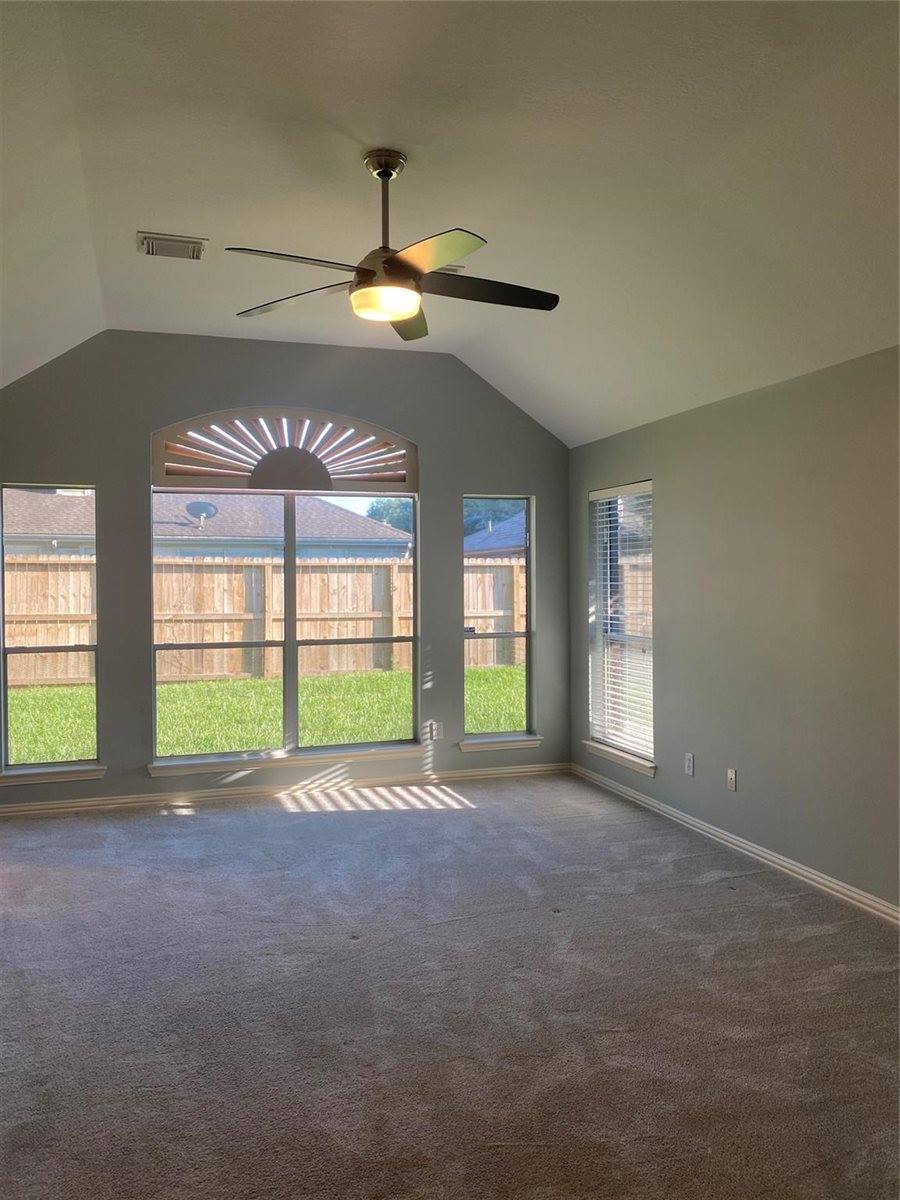 8312 Spinnaker Bay Lane, Pearland, TX 77584
