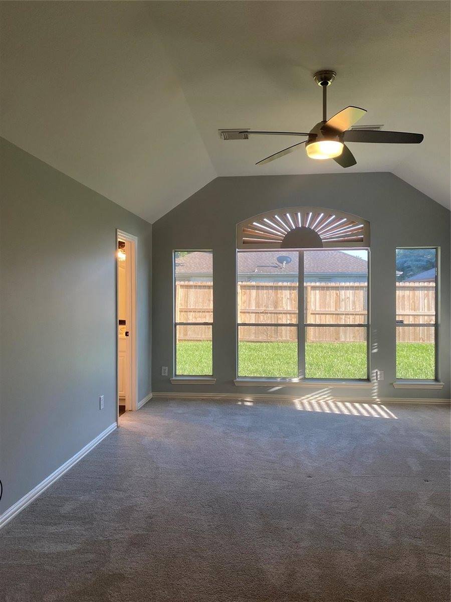 8312 Spinnaker Bay Lane, Pearland, TX 77584