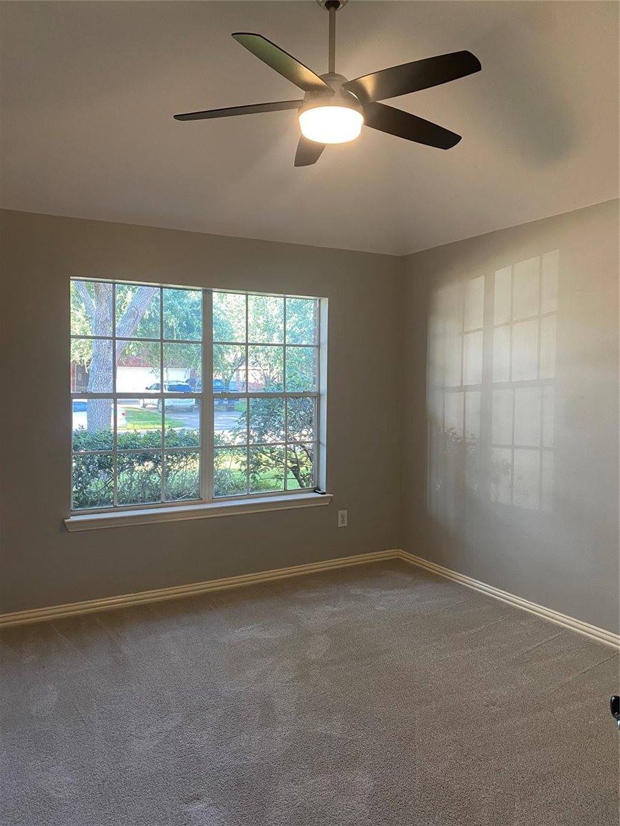 8312 Spinnaker Bay Lane, Pearland, TX 77584