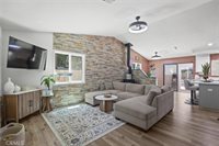 14773 Holmwood Drive, Magalia, CA 95954