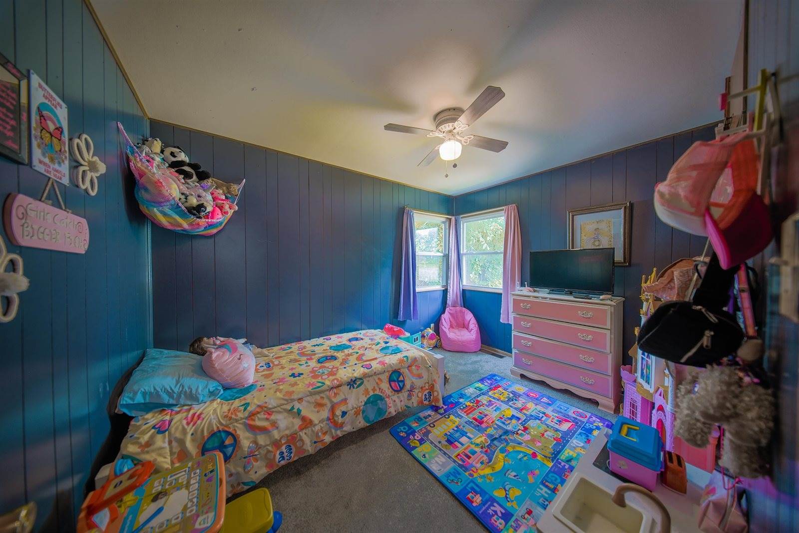 213 East Radio Ln, Arkansas City, KS 67005