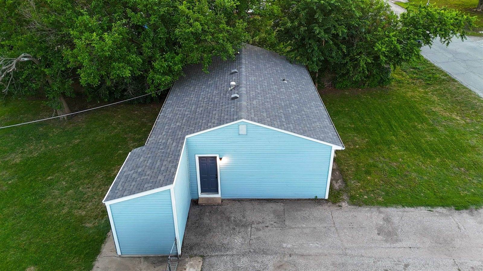 213 East Radio Ln, Arkansas City, KS 67005