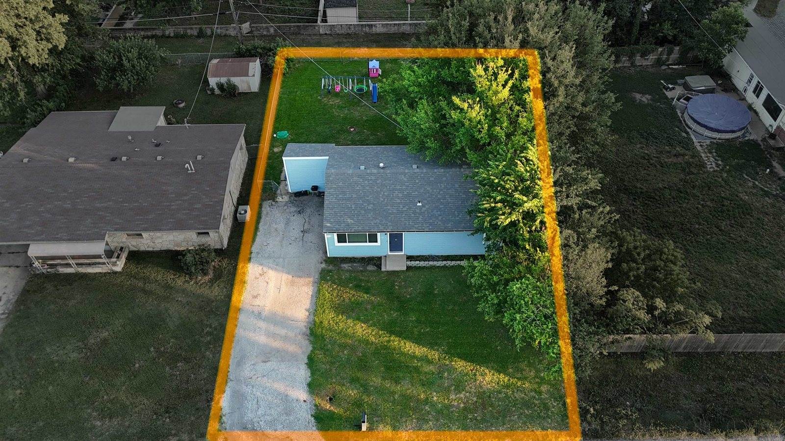 213 East Radio Ln, Arkansas City, KS 67005