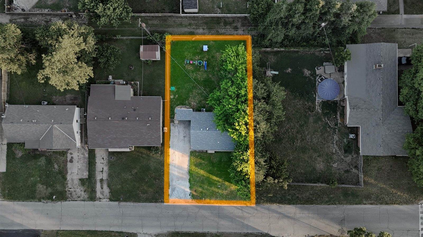 213 East Radio Ln, Arkansas City, KS 67005