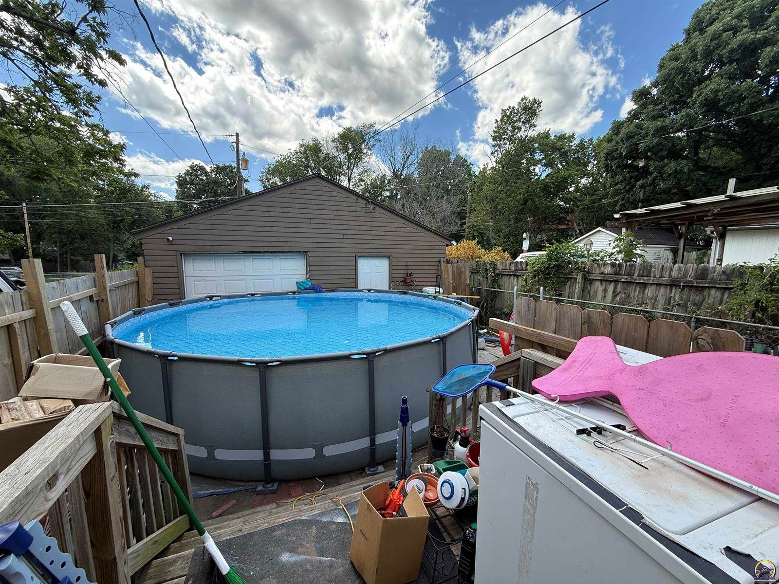 1519 SW Washburn AVE, Topeka, KS 66604