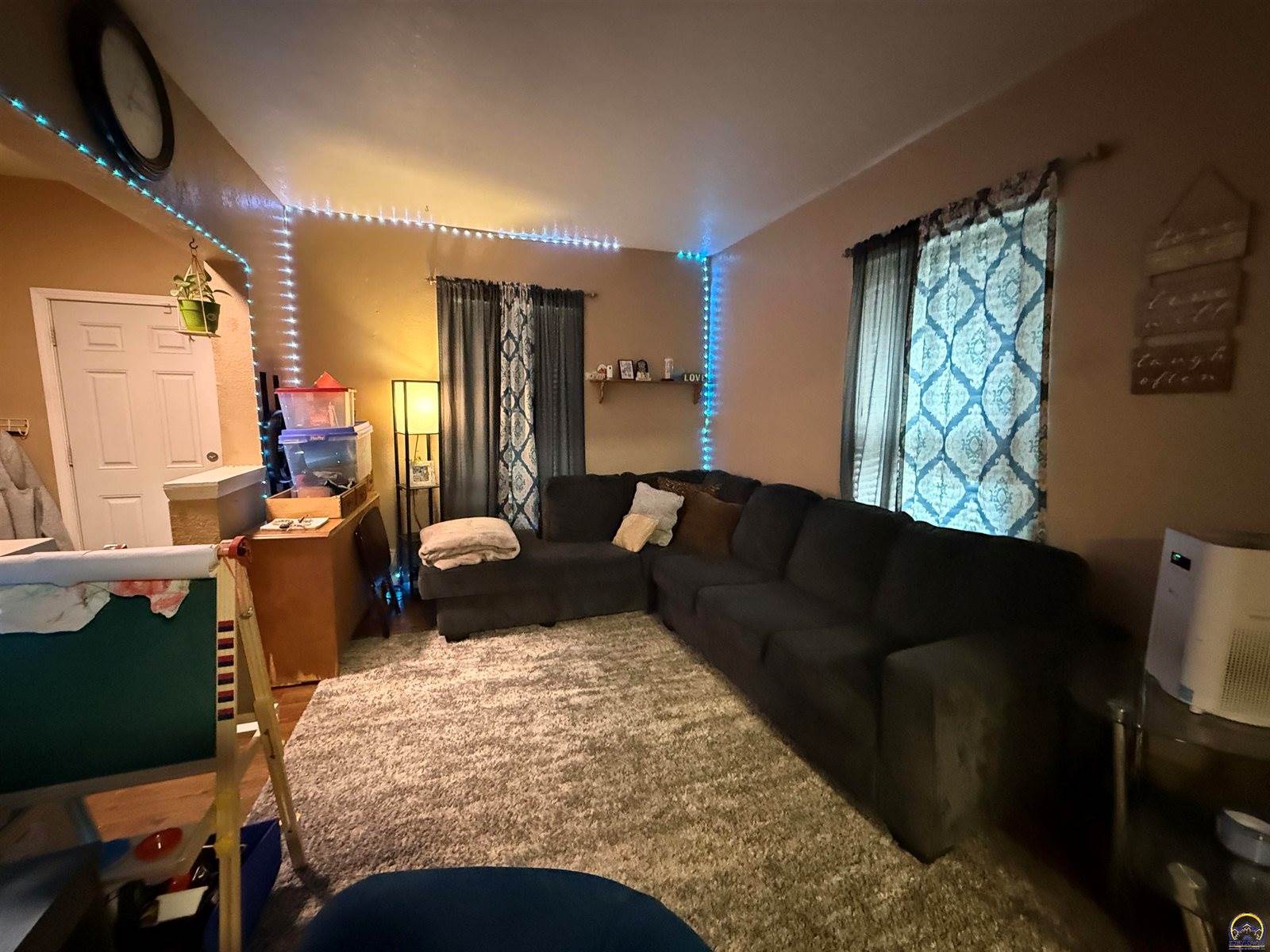1519 SW Washburn AVE, Topeka, KS 66604
