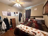 1519 SW Washburn AVE, Topeka, KS 66604