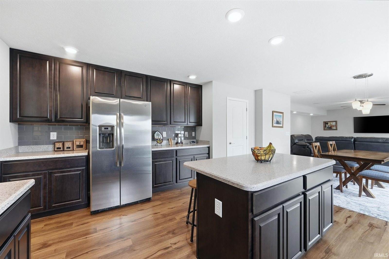 905 N Fox Berry Drive, Yorktown, IN 47396