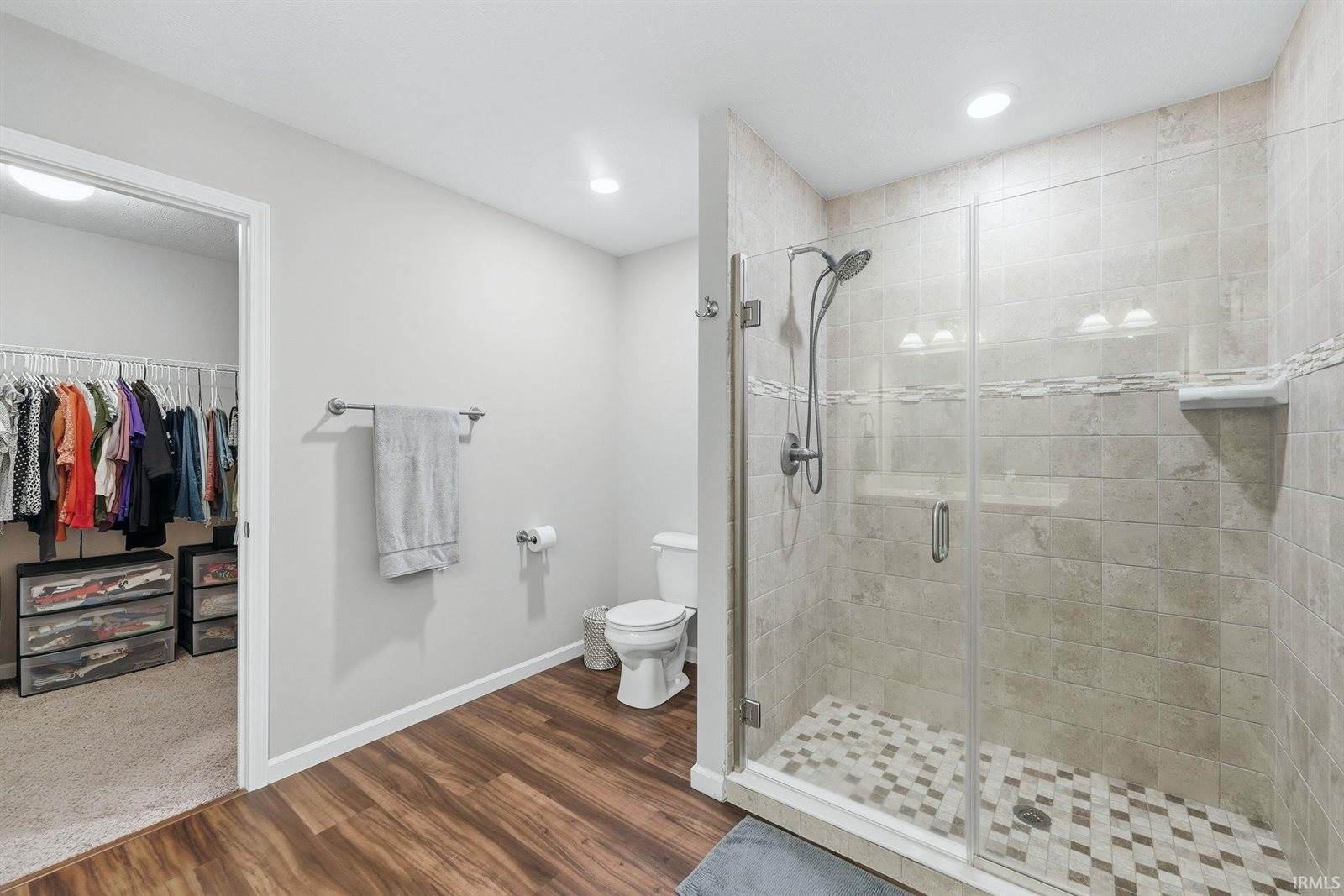 905 N Fox Berry Drive, Yorktown, IN 47396