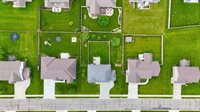 905 N Fox Berry Drive, Yorktown, IN 47396