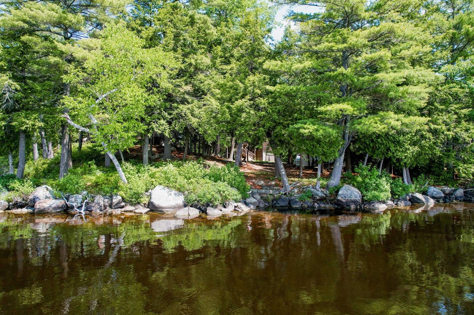 275 Birch Tree Drive, Hudson, ME 04449