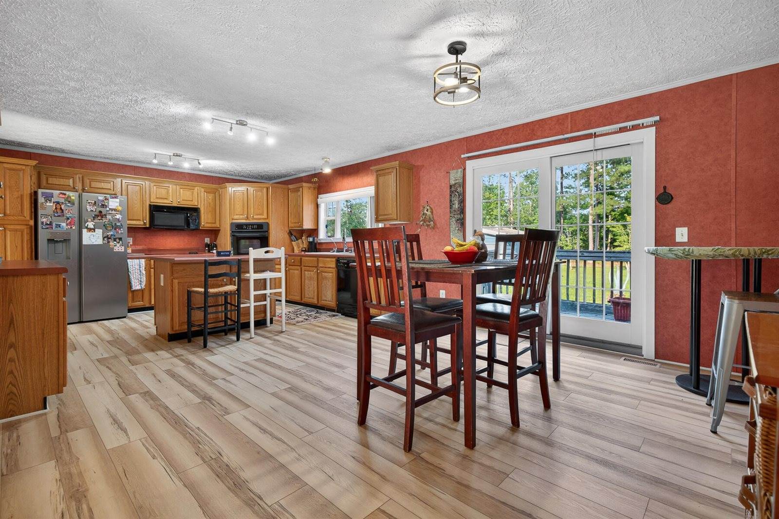 9166 Jefferies Highway, Walterboro, SC 29488