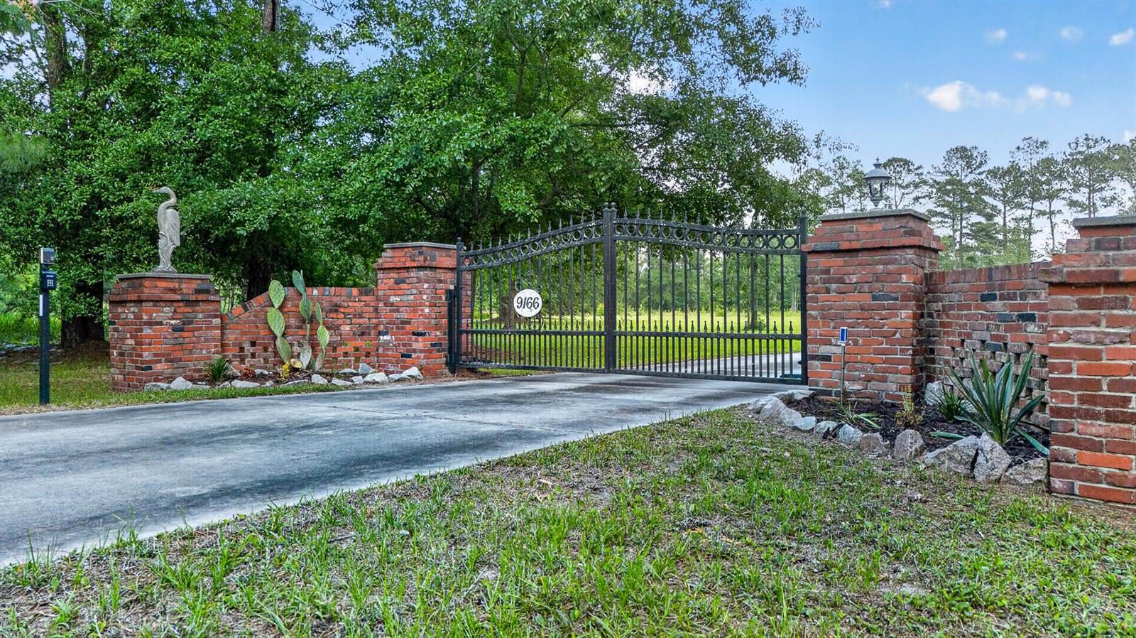 9166 Jefferies Highway, Walterboro, SC 29488