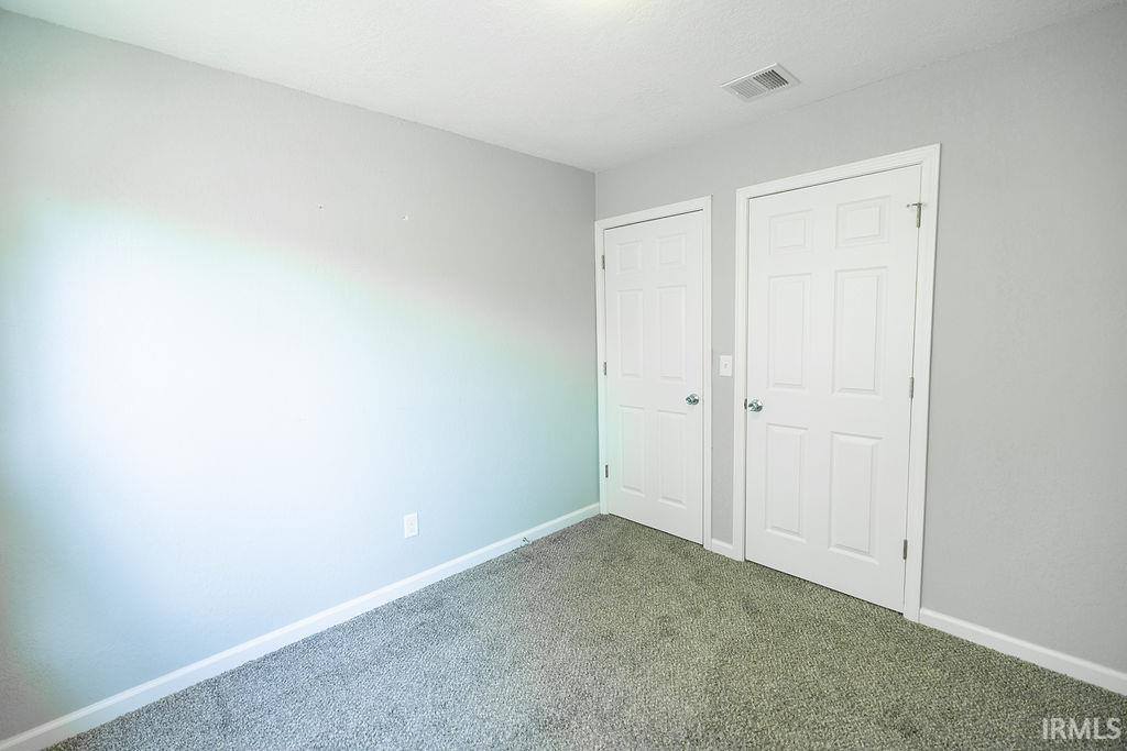 12 Vintage Circle, Scottsburg, IN 47170