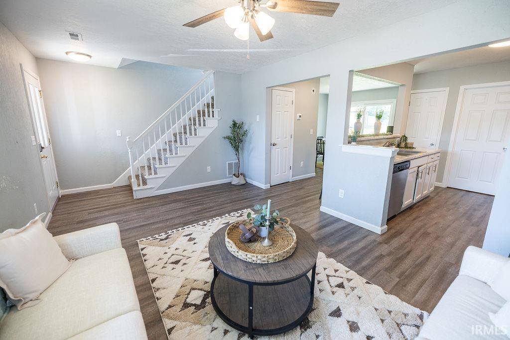 12 Vintage Circle, Scottsburg, IN 47170