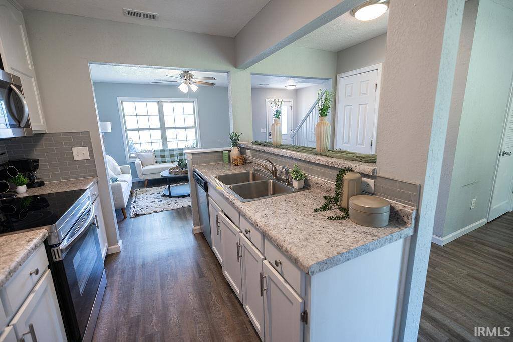 12 Vintage Circle, Scottsburg, IN 47170