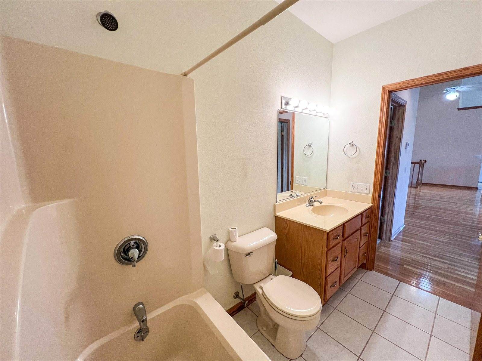 1710 Honey Creek, Plain, WI 53577