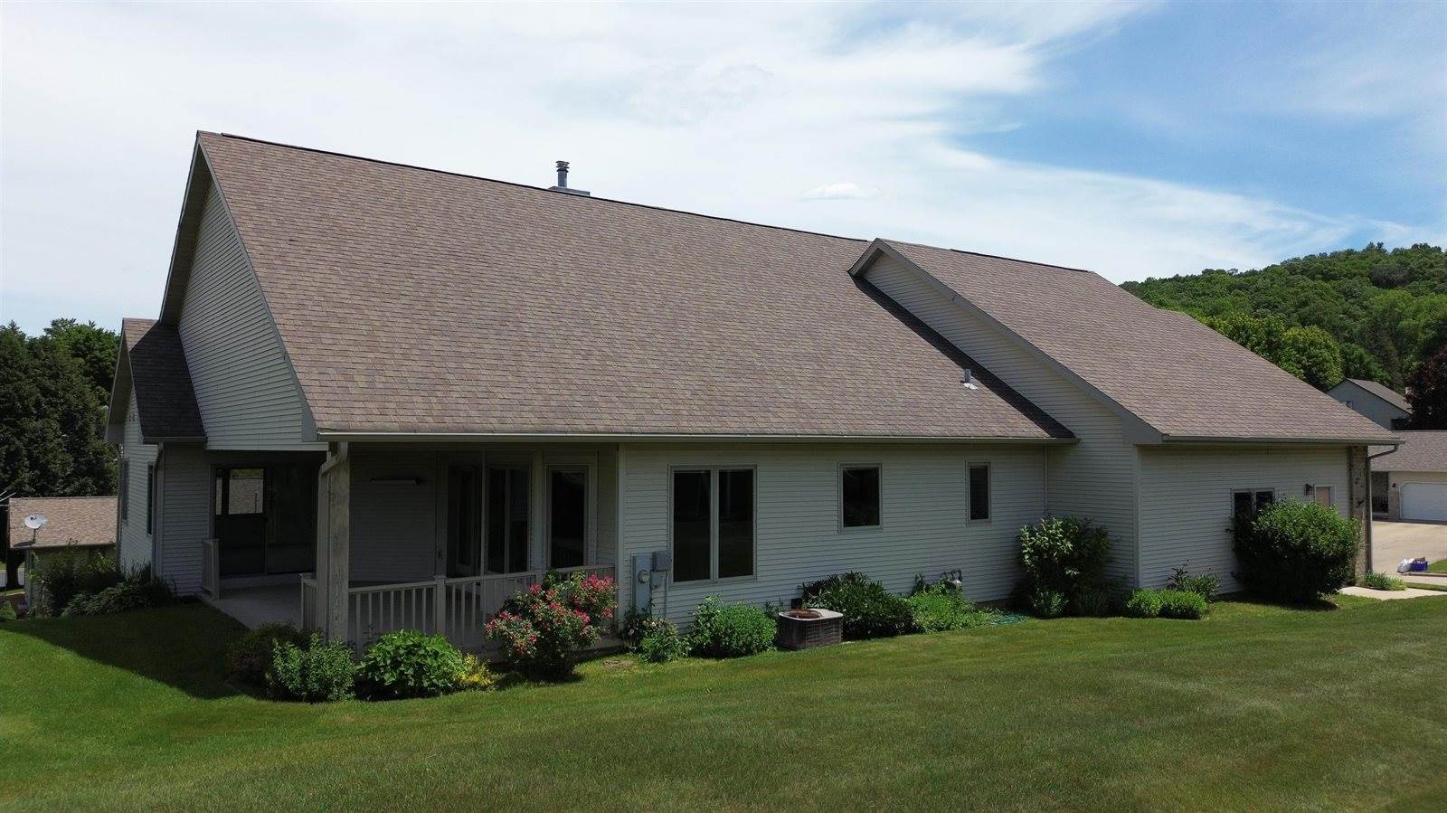 1710 Honey Creek, Plain, WI 53577