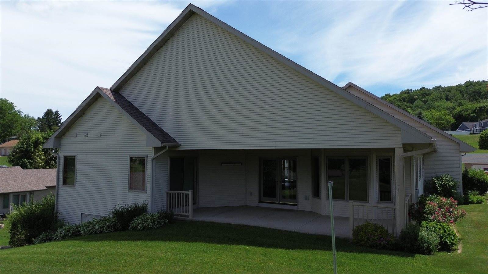 1710 Honey Creek, Plain, WI 53577