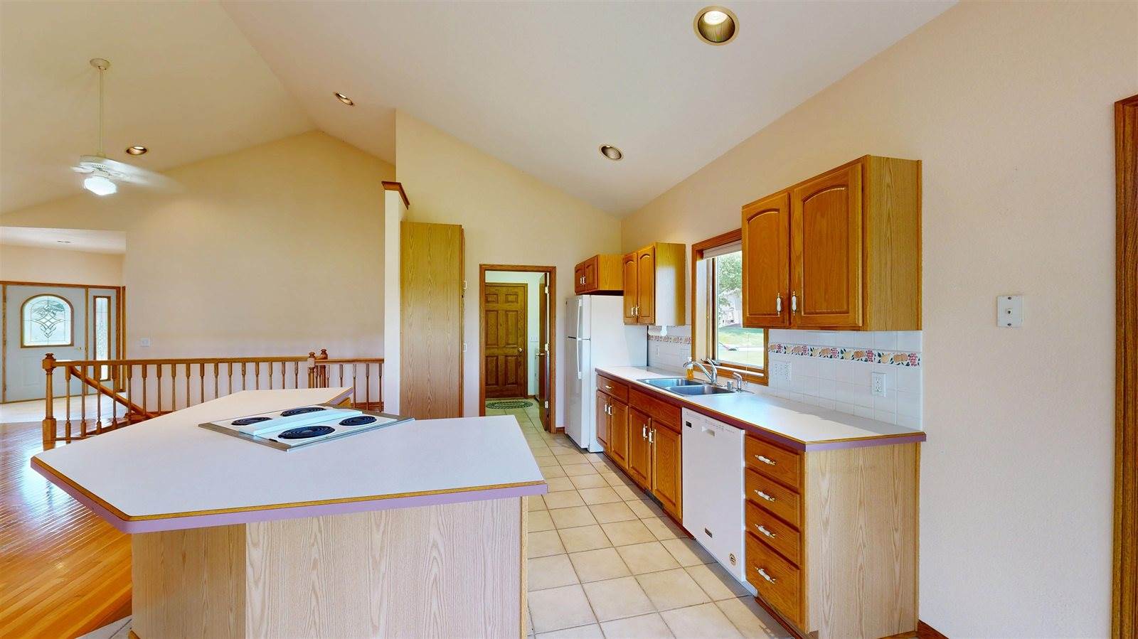 1710 Honey Creek, Plain, WI 53577