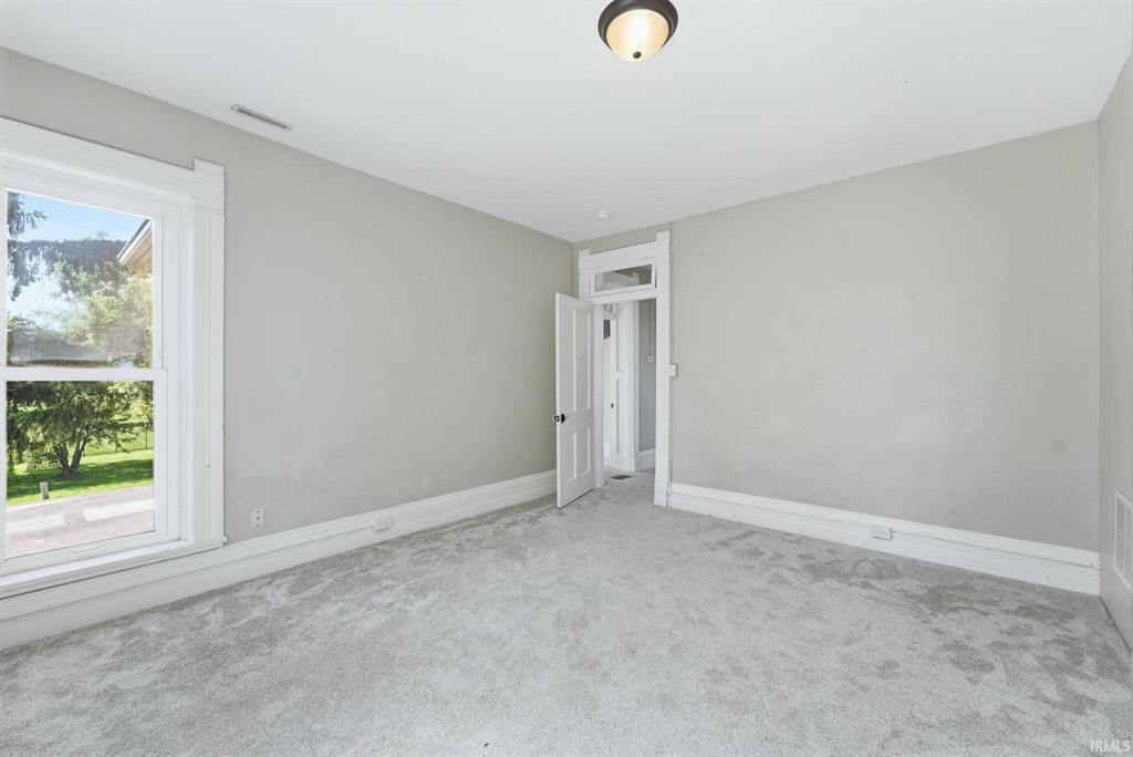 12808 W River Valley, Yorktown, IN 47396