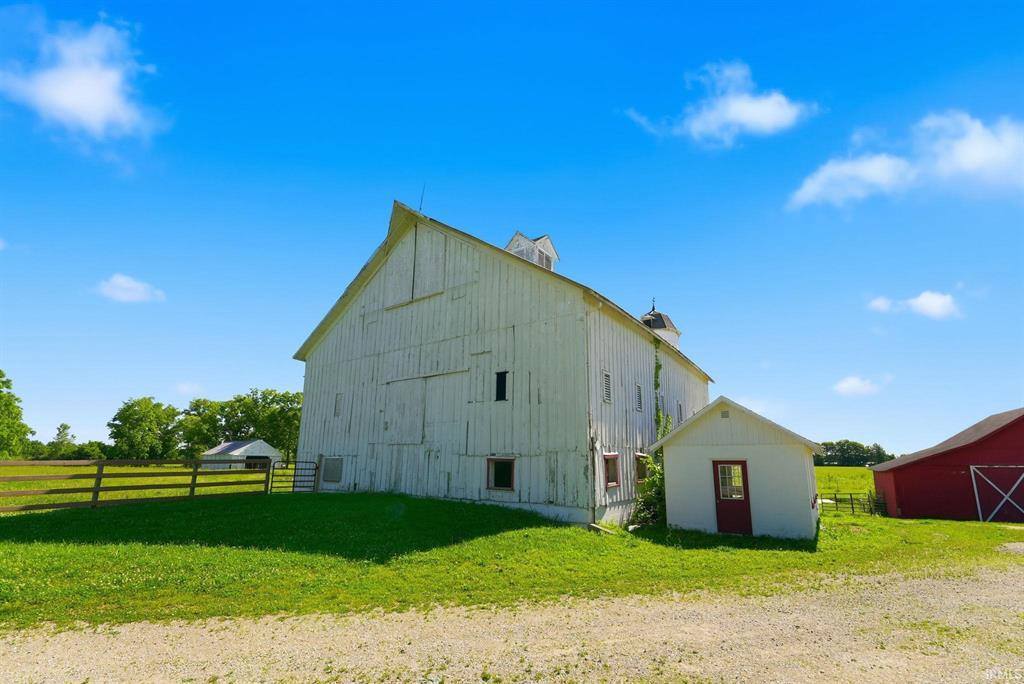 12808 W River Valley, Yorktown, IN 47396
